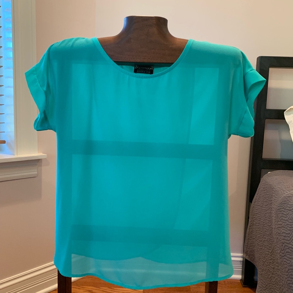 Flowy top with tulip back detail from stitch fix